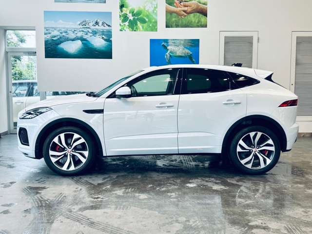 Jaguar E-Pace 12