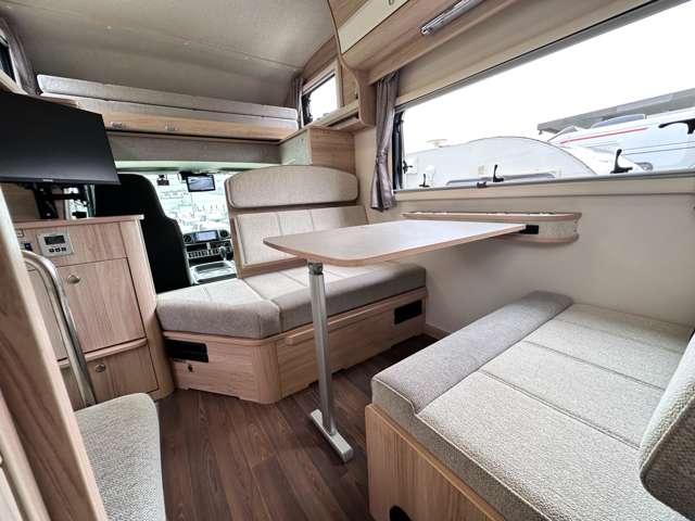 Toyota Camroad 3