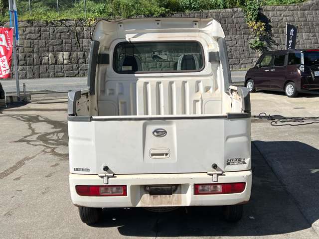 Daihatsu Hijet Deck Van 2