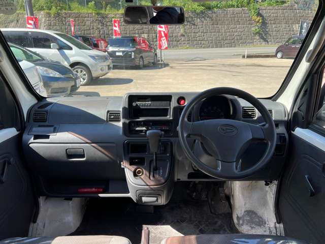 Daihatsu Hijet Deck Van 3