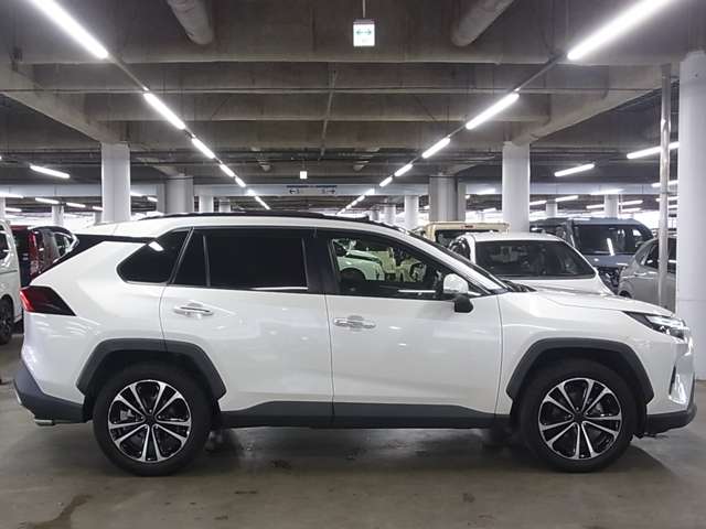 Toyota RAV4 8