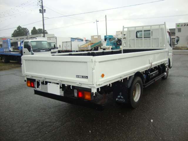 Mitsubishi Fuso Canter 7