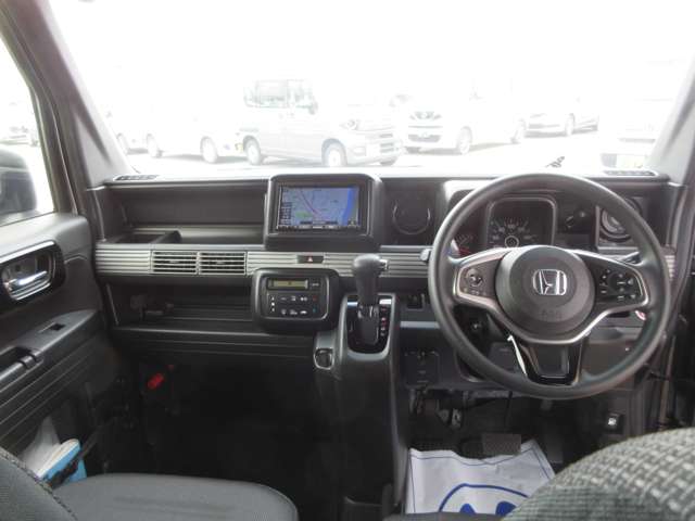 Honda N-VAN 9
