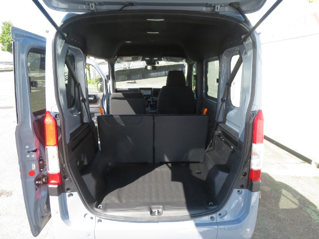 Honda N-VAN 12