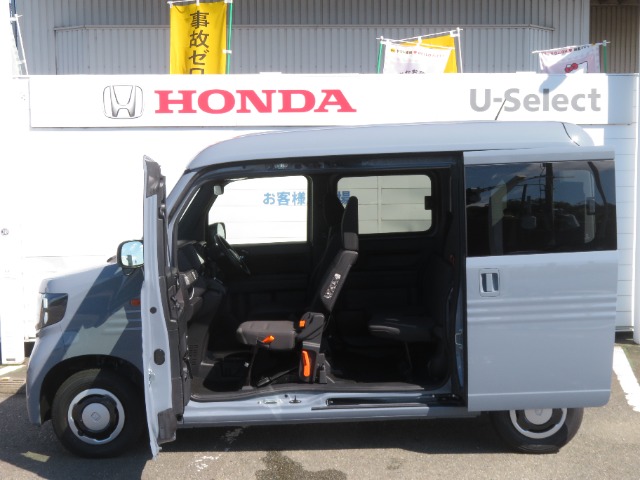 Honda N-VAN 8