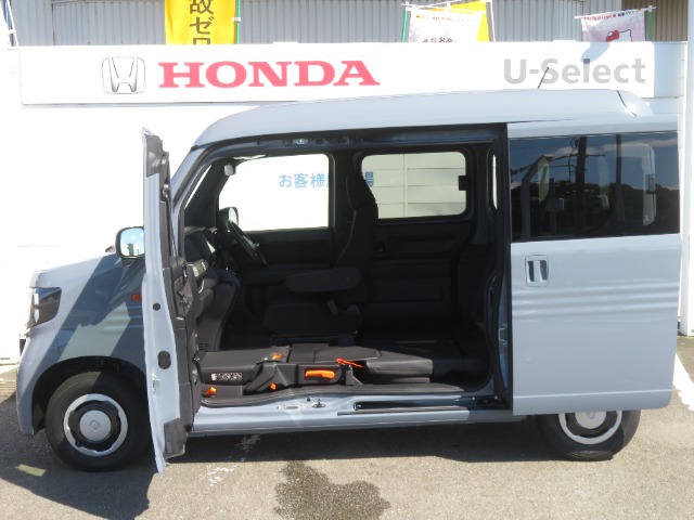 Honda N-VAN 9