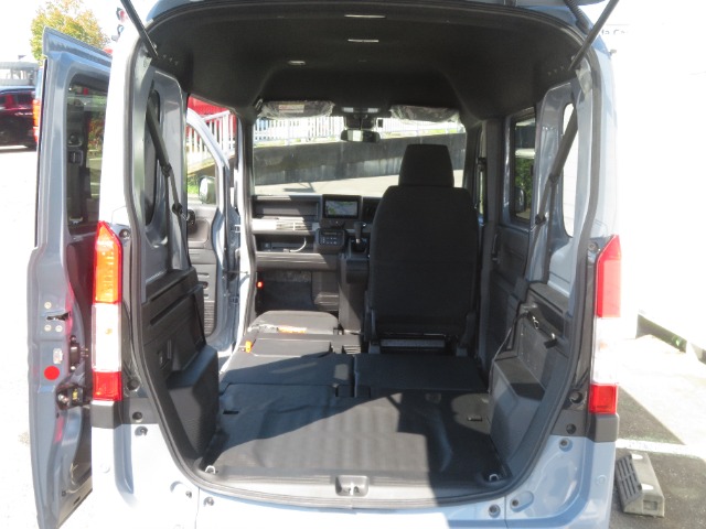 Honda N-VAN 10