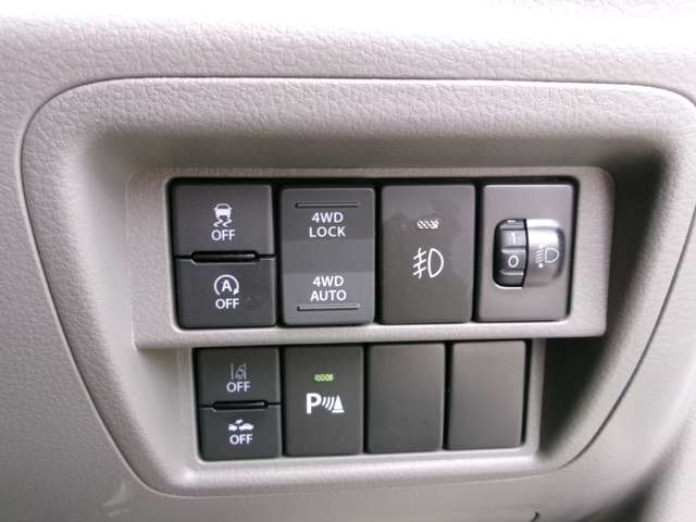 Nissan NV100 Clipper 11