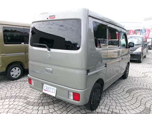 Nissan NV100 Clipper 6