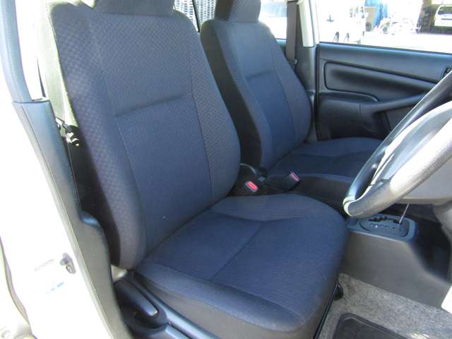 Toyota Succeed Van 11