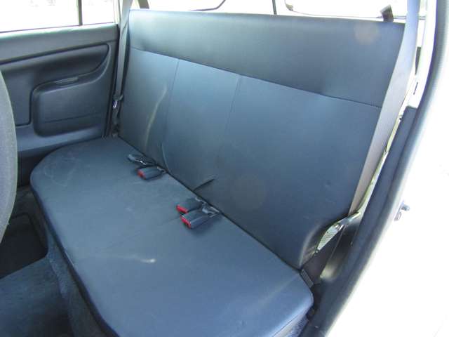 Toyota Succeed Van 7
