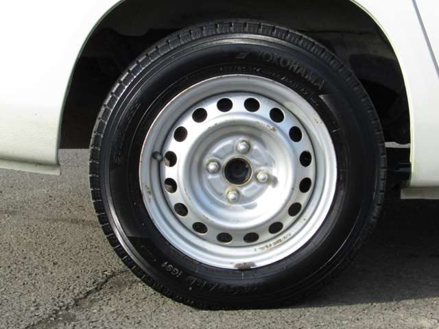Toyota Succeed Van 10