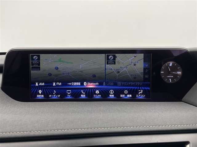Lexus UX 7