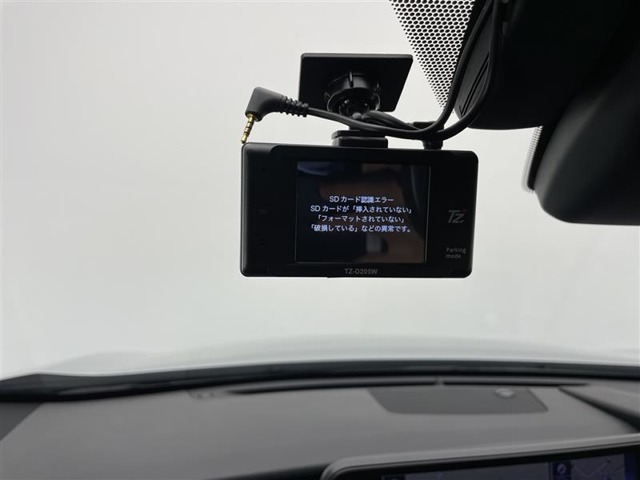 Lexus UX 9
