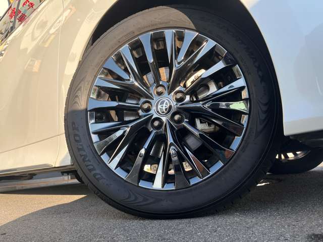 Toyota Vellfire 8