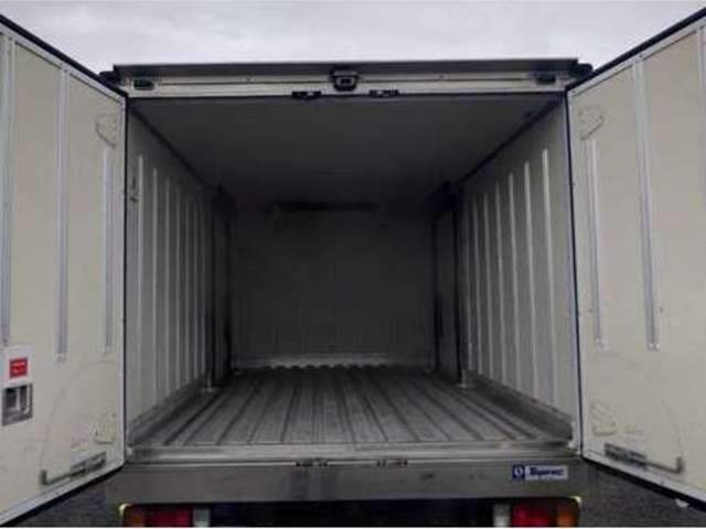 Isuzu Elf 6