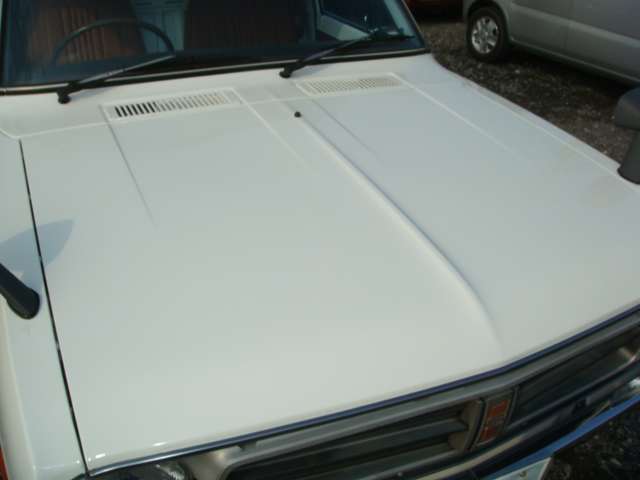 Nissan Sunny Truck 12