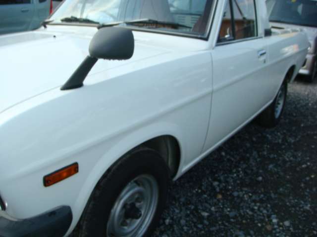 Nissan Sunny Truck 9