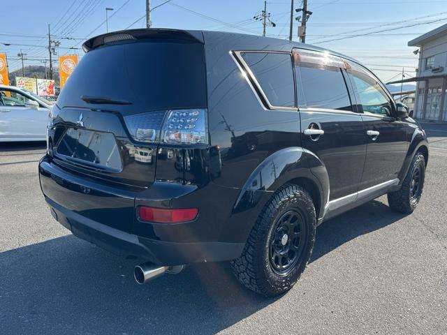 Mitsubishi Outlander 9