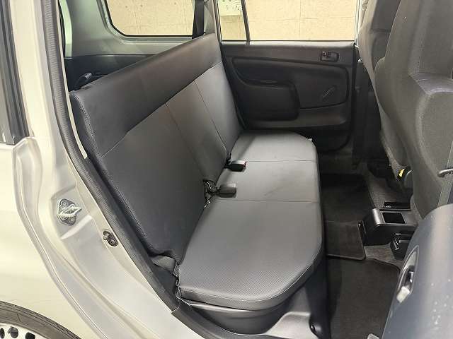 Toyota Probox Van 11