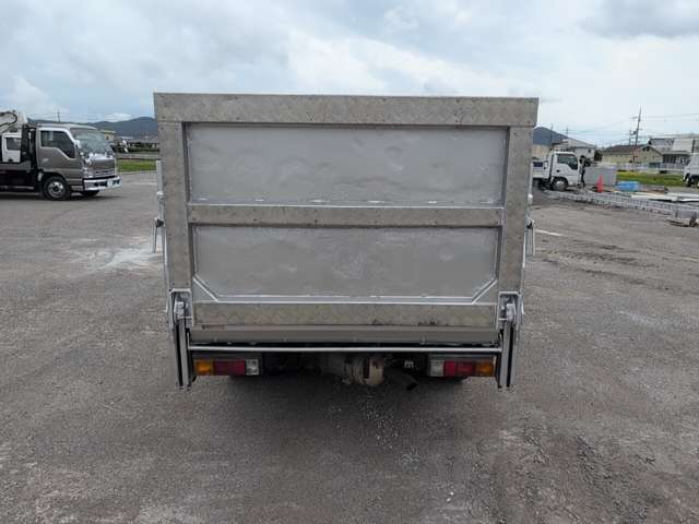 Mitsubishi Fuso Canter 12