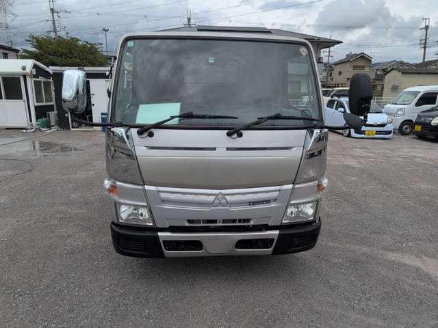 Mitsubishi Fuso Canter 3