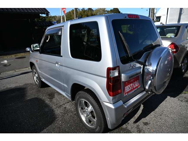 Mitsubishi Pajero Mini 6
