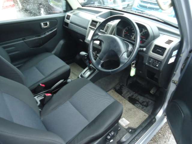 Mitsubishi Pajero Mini 9