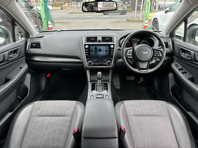 Subaru Legacy Outback 11