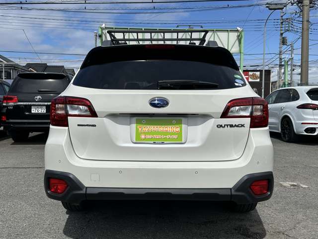 Subaru Legacy Outback 6