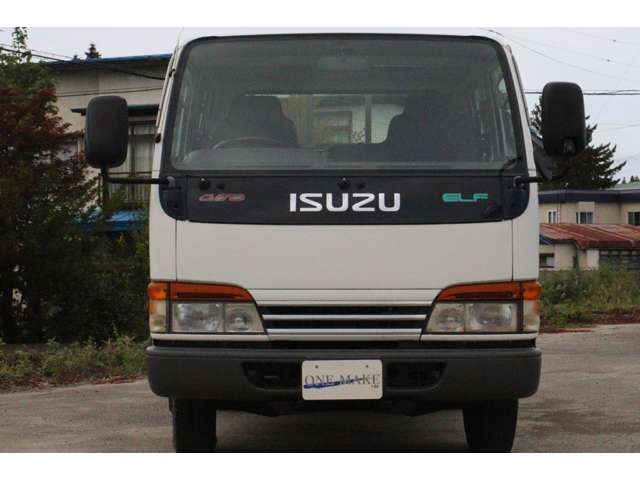 Isuzu Elf 2