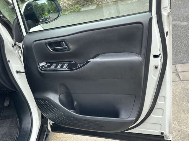 Toyota Noah 6