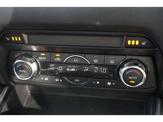 Mazda CX-8 12
