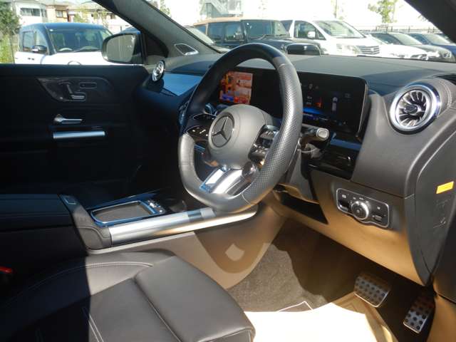 Mercedes-Benz GLA-Class 7