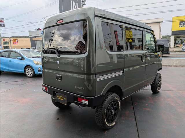 Suzuki Every 7