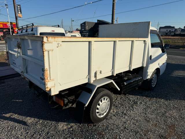 Mazda Bongo Truck 4