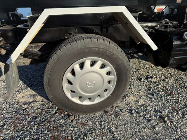 Mazda Bongo Truck 10