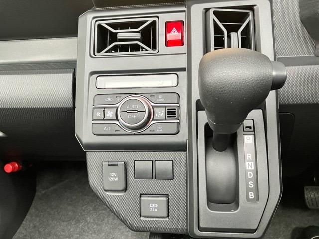 Daihatsu Taft 8
