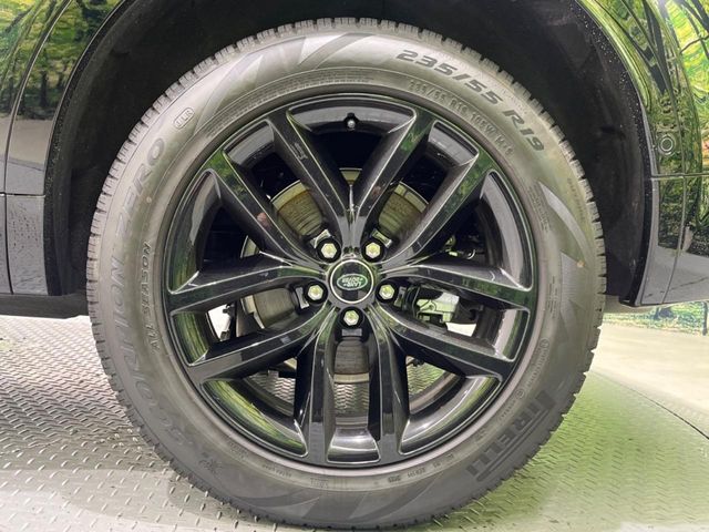 Land Rover Discovery Sport 4
