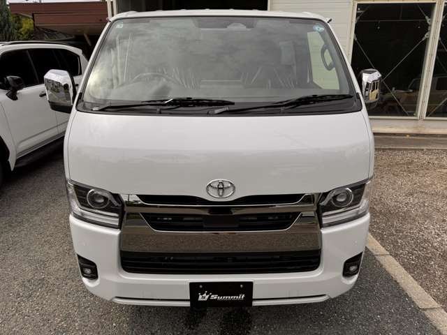 Toyota Hiace Van 2