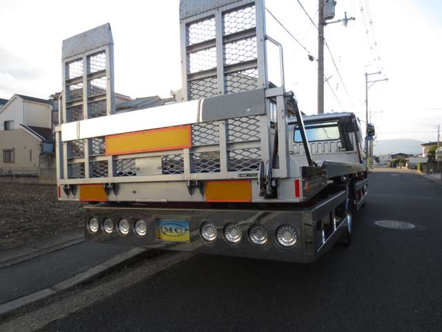 Mitsubishi Fuso Fighter 12
