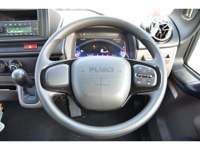 Mitsubishi Fuso Canter 11