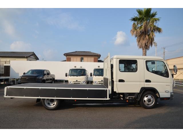 Mitsubishi Fuso Canter 2