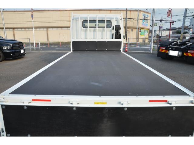 Mitsubishi Fuso Canter 5