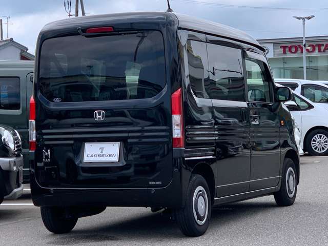 Honda N-VAN 8