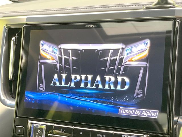 Toyota Alphard 4