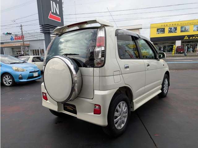 Daihatsu Terios Kid 7