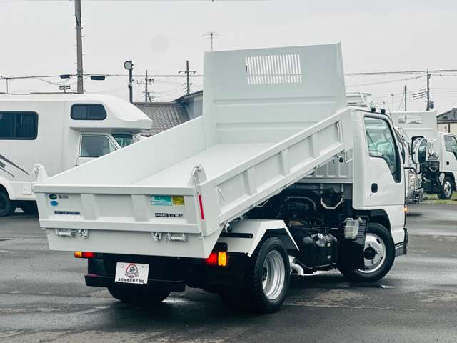 Isuzu Elf 10