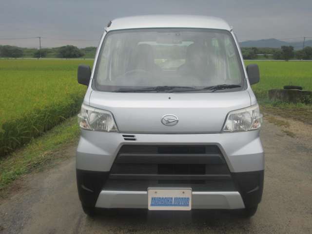 Daihatsu Hijet Cargo 2