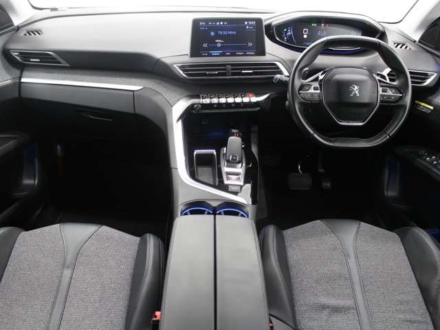 Peugeot 3008 5